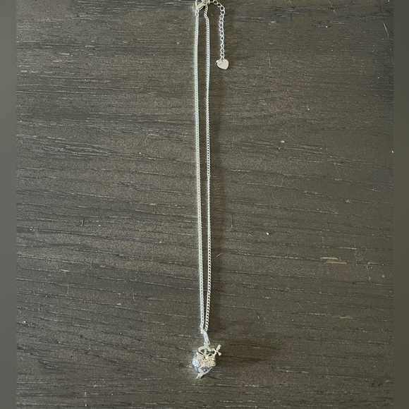 EVRY Jewels Silver Heart Necklace - Picture 1 of 2